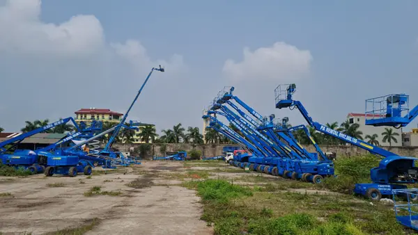xe nâng cập cảng