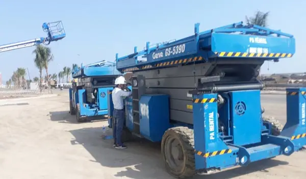 Xe nâng người chữ X