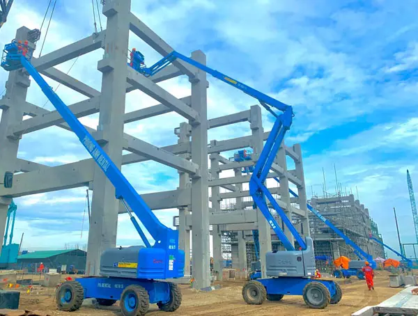 Xe nâng người Boom lift