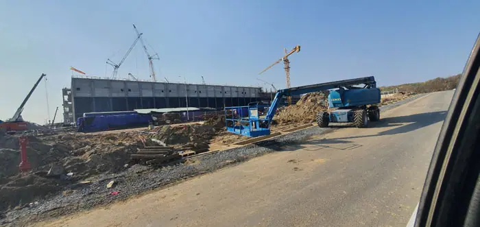 Cho thuê xe nâng dự án nhà máy lọc hóa dầu Long Sơn