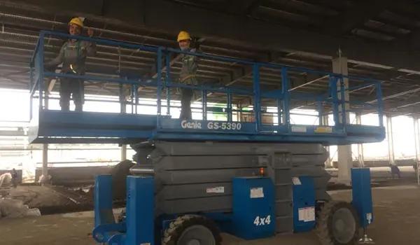Xe nâng cắt kéo 14m - 18m