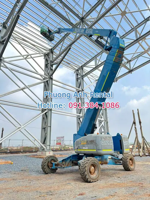 Cho thuê xe nâng người Boom lift